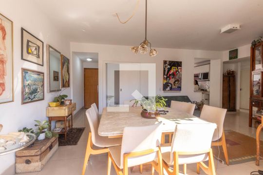 Sala de apartamento à venda com 3 quartos, 90m² em Grajaú, Belo Horizonte