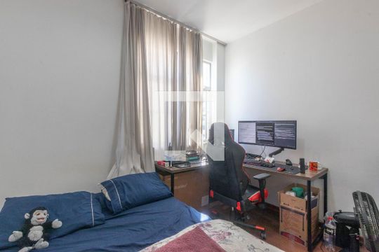 Quarto  de apartamento à venda com 3 quartos, 90m² em Grajaú, Belo Horizonte