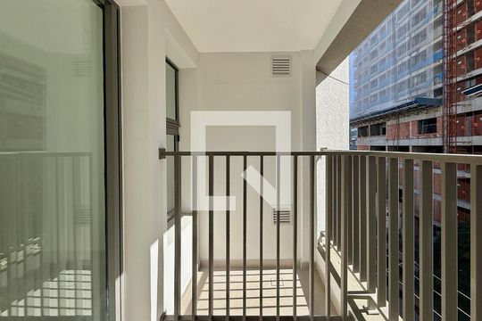 Sacada de kitnet/studio à venda com 1 quarto, 26m² em Itaim Bibi, São Paulo