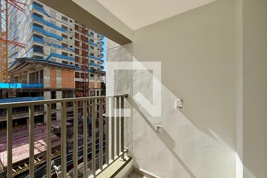 Sacada de kitnet/studio à venda com 1 quarto, 26m² em Itaim Bibi, São Paulo