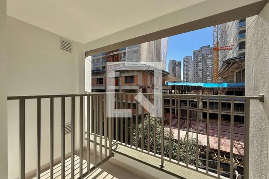 Sacada de kitnet/studio à venda com 1 quarto, 26m² em Itaim Bibi, São Paulo