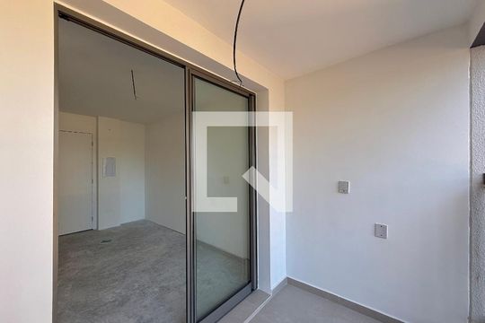 Sacada  de kitnet/studio à venda com 1 quarto, 26m² em Itaim Bibi, São Paulo