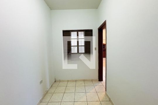 Quarto de casa para alugar com 2 quartos, 70m² em Jardim do Sol, Campinas