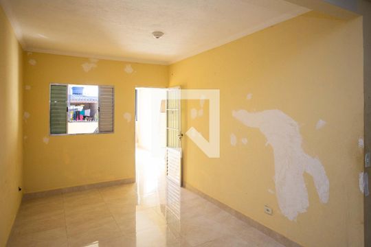 Sala de casa para alugar com 1 quarto, 60m² em Conceição, Diadema