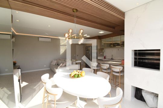 Sala e Cozinha de apartamento à venda com 3 quartos, 93m² em Mercês, Curitiba