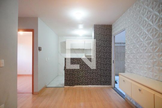 Sala de apartamento para alugar com 2 quartos, 42m² em Feitoria, São Leopoldo