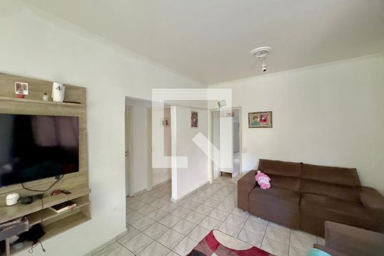 Sala 1 de casa à venda com 5 quartos, 100m² em Jardim Presidente Dutra, Guarulhos