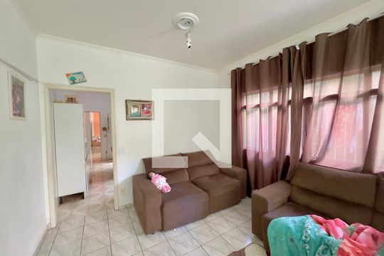 Sala 1 de casa à venda com 5 quartos, 100m² em Jardim Presidente Dutra, Guarulhos