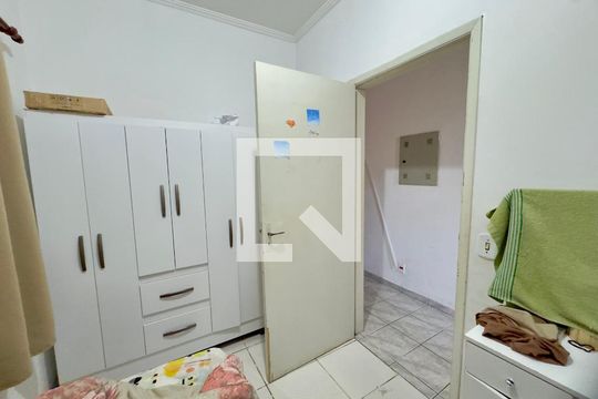 Quarto 2 de casa à venda com 5 quartos, 100m² em Jardim Presidente Dutra, Guarulhos