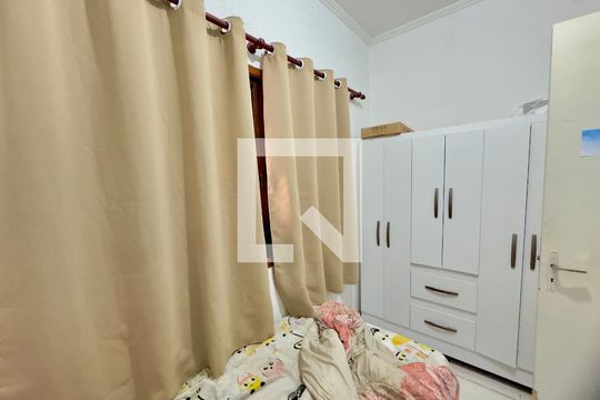 Quarto 2 de casa à venda com 5 quartos, 100m² em Jardim Presidente Dutra, Guarulhos