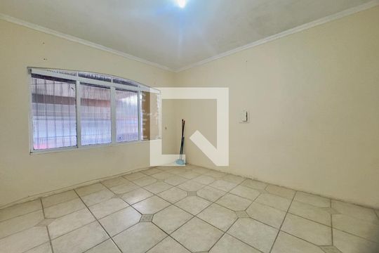 Sala de casa à venda com 2 quartos, 145m² em Vila Augusta, Guarulhos