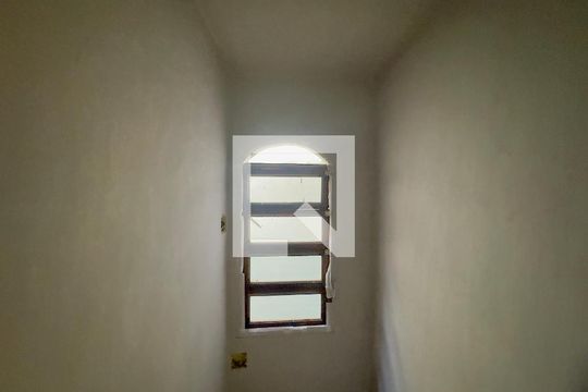Closet quarto 1 de casa à venda com 2 quartos, 145m² em Vila Augusta, Guarulhos