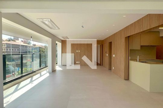 Sala de apartamento para alugar com 4 quartos, 163m² em Pinheiros, São Paulo