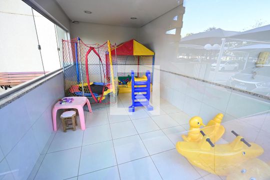 Apartamento para alugar com 2 quartos, 77m² em Parque Oeste Industrial, Goiânia
