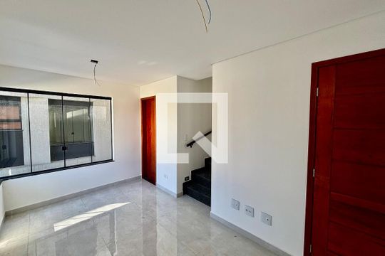 Sala  de casa à venda com 2 quartos, 85m² em Vila Ré, São Paulo