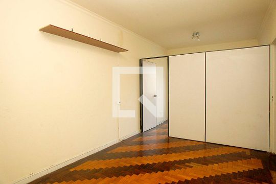 Sala de apartamento para alugar com 2 quartos, 80m² em Centro Histórico, Porto Alegre