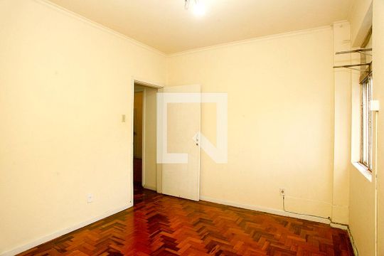 Quarto 1 de apartamento para alugar com 2 quartos, 80m² em Centro Histórico, Porto Alegre