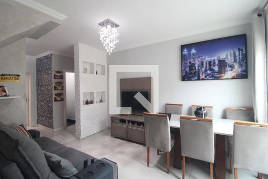 Casa de Condomínio para alugar com 2 quartos, 78m² em Cidade Ademar, São Paulo