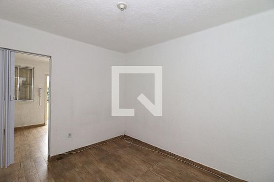 Apartamento à venda com 2 quartos, 44m² em São Geraldo, Porto Alegre