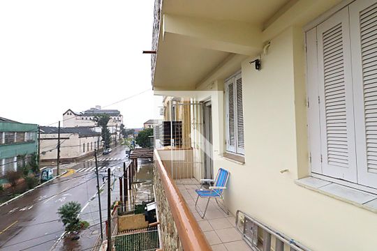 Apartamento à venda com 2 quartos, 44m² em São Geraldo, Porto Alegre