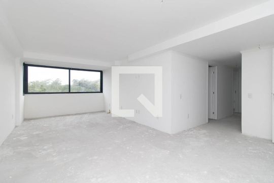Apartamento à venda com 3 quartos, 116m² em Nonoai, Porto Alegre