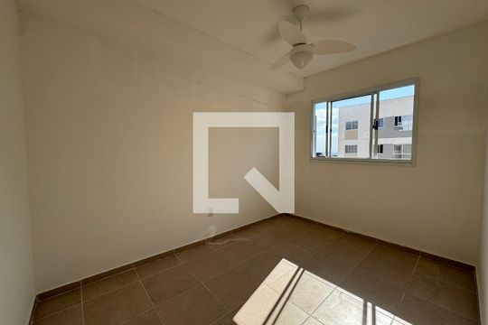 Quarto 1 de apartamento para alugar com 2 quartos, 40m² em Jardim Boa Vista (zona Oeste), Osasco