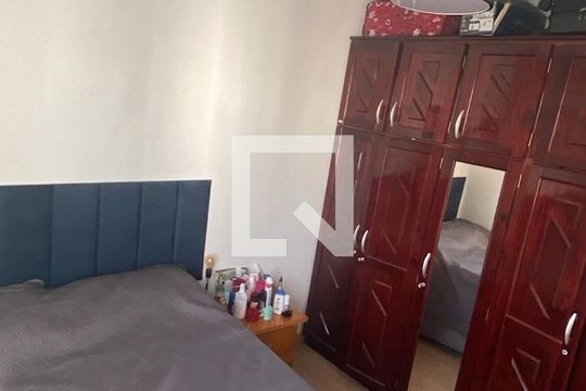 Quarto de apartamento para alugar com 2 quartos, 44m² em São José, Canoas