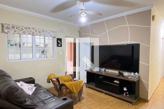 Sala de casa para alugar com 3 quartos, 180m² em Jardim D’abril, Osasco