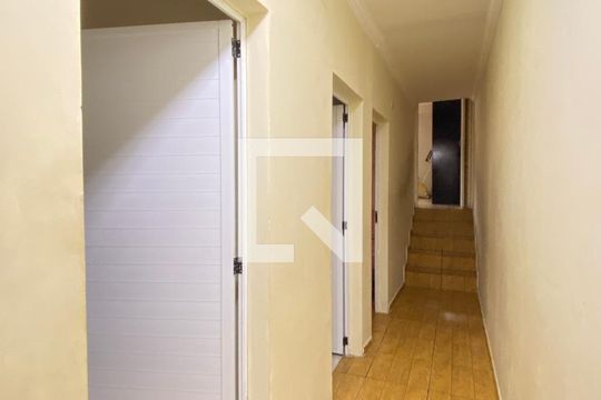 Sala - Corredor de casa para alugar com 3 quartos, 180m² em Jardim D’abril, Osasco