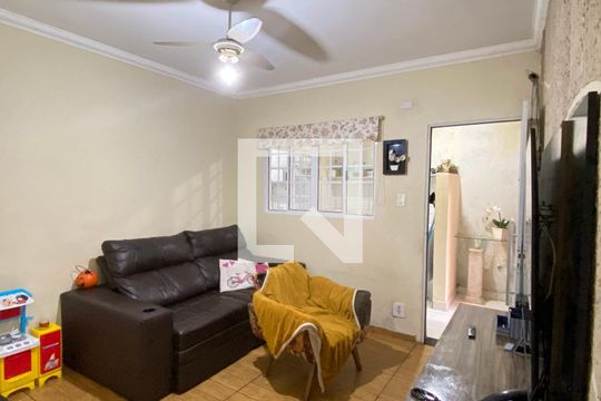 Sala de casa para alugar com 3 quartos, 180m² em Jardim D’abril, Osasco