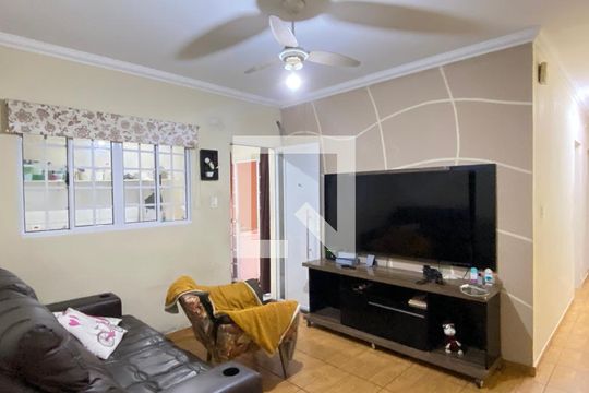 Sala de casa para alugar com 3 quartos, 180m² em Jardim D’abril, Osasco