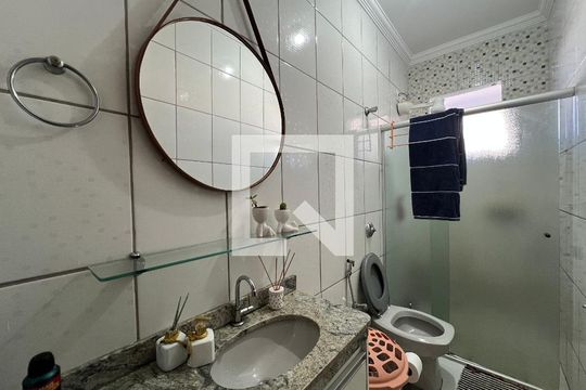 Banheiro Social de casa à venda com 4 quartos, 360m² em Parque Xangri-lá, Contagem