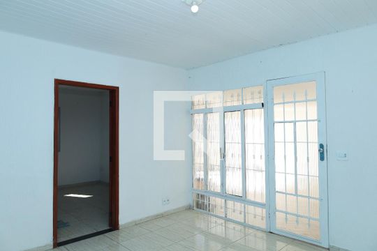Sala de casa para alugar com 3 quartos, 180m² em São Miguel Paulista, São Paulo