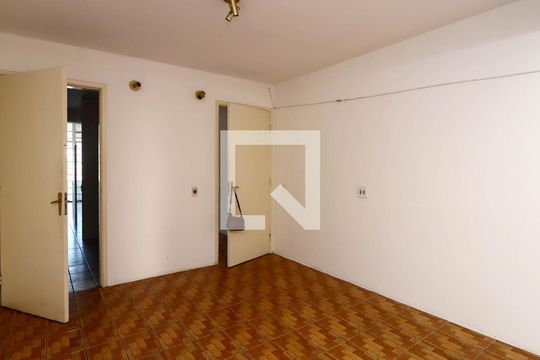 Copa de casa para alugar com 4 quartos, 200m² em Jardim Amalia, São Paulo