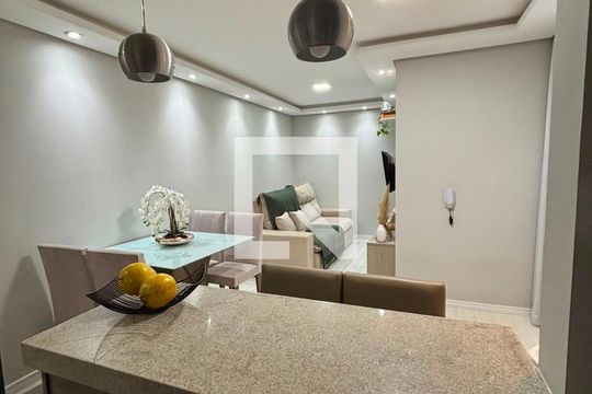 Sala/cozinha de apartamento para alugar com 2 quartos, 65m² em Jardim California, Jacareí