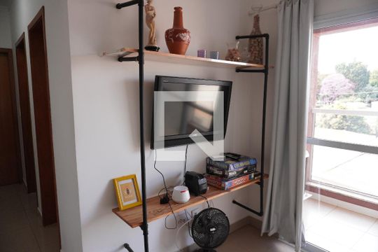 sala  de apartamento para alugar com 3 quartos, 82m² em Centro, São Carlos
