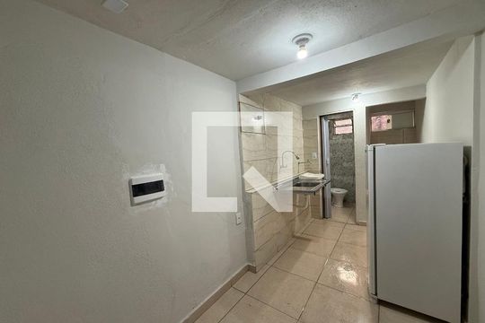 Kitnet de kitnet/studio para alugar com 1 quarto, 14m² em Tropical, Contagem