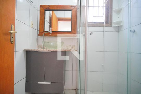 banheiro  de casa para alugar com 1 quarto, 50m² em Arroio da Manteiga, São Leopoldo