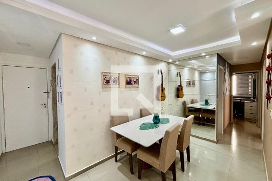 Apartamento para alugar com 3 quartos, 65m² em Vila Araguaia, São Paulo