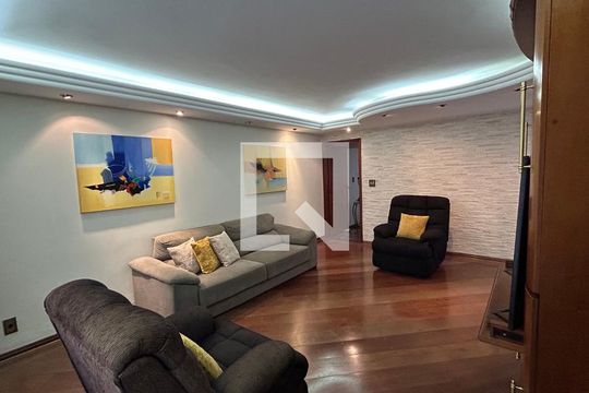 Sala de casa à venda com 4 quartos, 248m² em Cidade Ademar, São Paulo