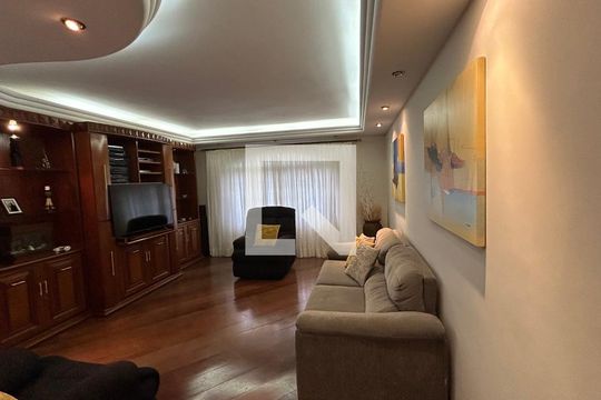 Sala de casa à venda com 4 quartos, 248m² em Cidade Ademar, São Paulo