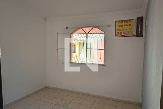 Quarto de casa de condomínio para alugar com 2 quartos, 54m² em Ponto Chic, Nova Iguaçu
