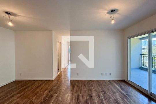 Sala  de apartamento à venda com 4 quartos, 110m² em Santo Amaro, São Paulo