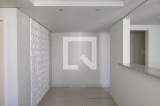 Sala  de apartamento para alugar com 2 quartos, 47m² em Gopouva, Guarulhos