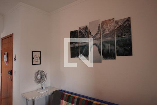 Sala de apartamento para alugar com 1 quarto, 58m² em Centro, São Carlos