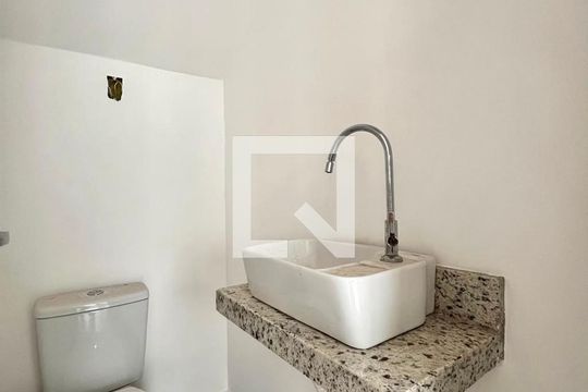 Lavabo de casa de condomínio à venda com 3 quartos, 168m² em Chácara Primavera, Campinas