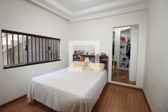 Quarto Suíte 1 de casa para alugar com 3 quartos, 260m² em Cidade Líder, São Paulo