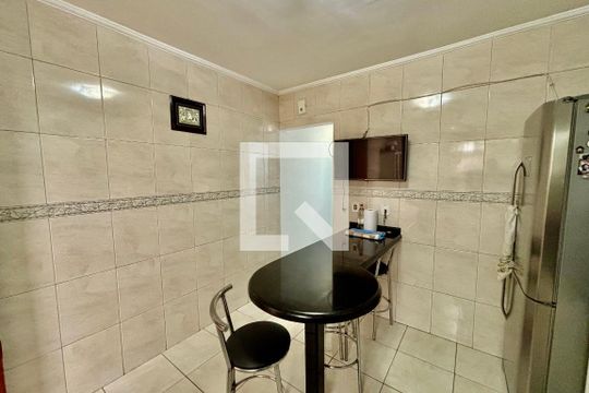 Cozinha  de casa à venda com 2 quartos, 100m² em Jardim Maringa, São Paulo