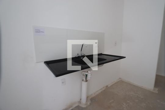 Sala/cozinha de apartamento à venda com 2 quartos, 42m² em Cidade São Mateus, São Paulo