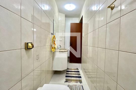 Banheiro Social de casa à venda com 3 quartos, 154m² em Jabaquara, São Paulo